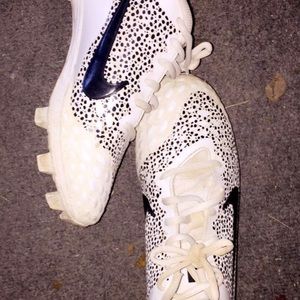 Nike women softball cleats